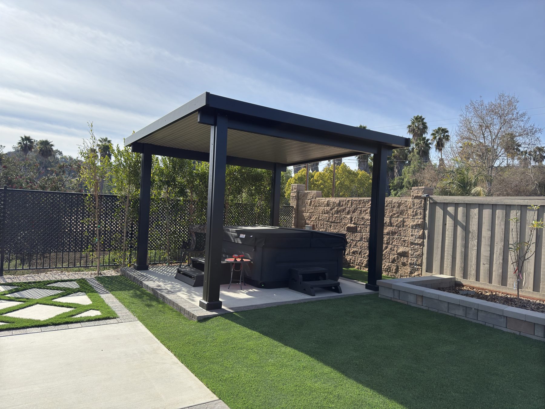 Freestanding spa cover